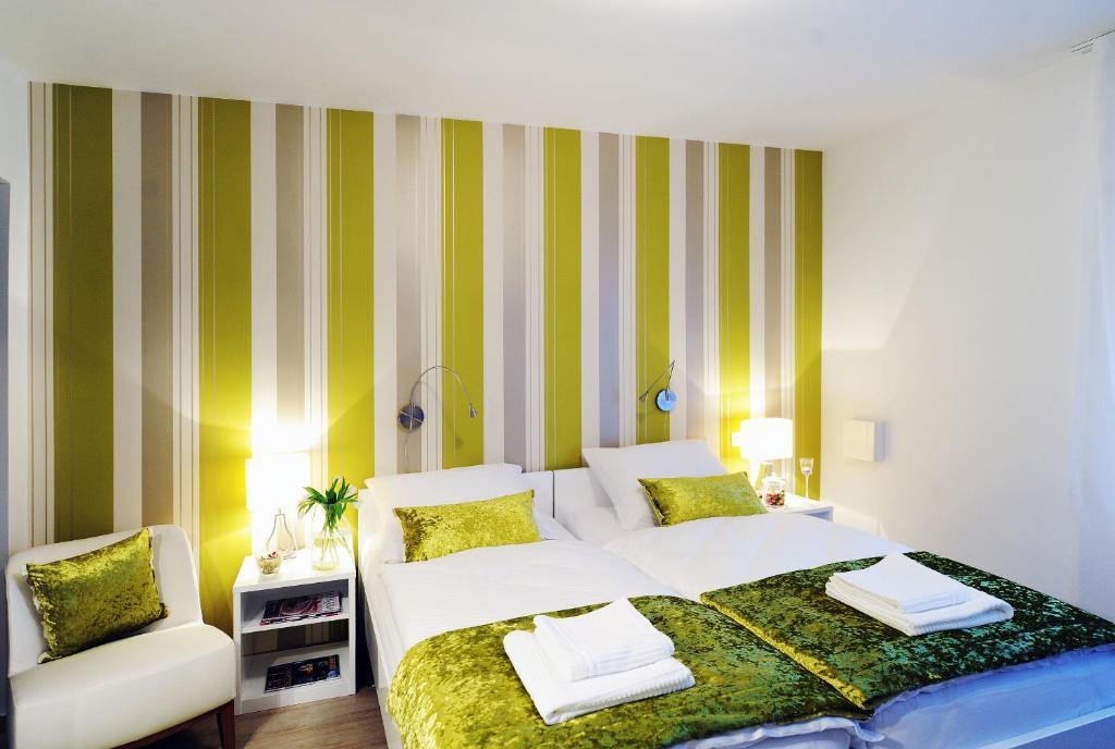 Garni Hotel Azur Ljubljana Værelse billede