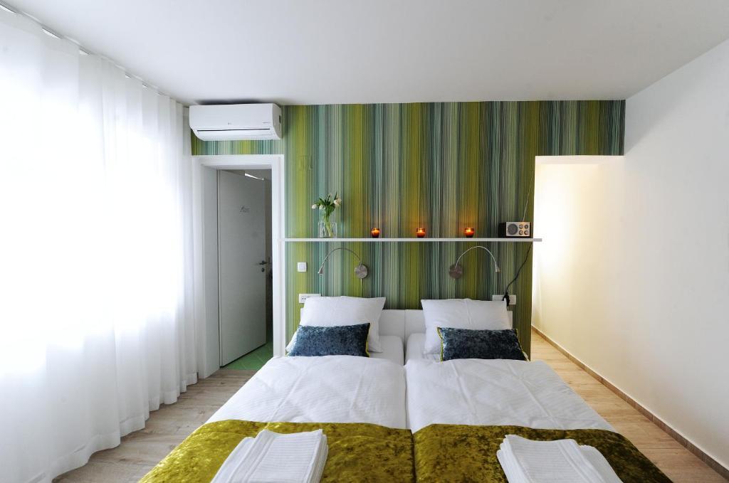 Garni Hotel Azur Ljubljana Værelse billede