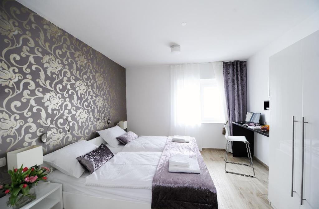 Garni Hotel Azur Ljubljana Værelse billede